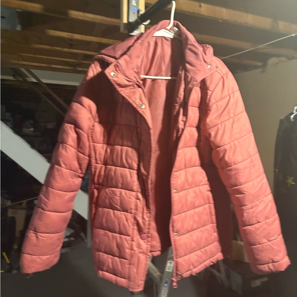 Time and Tru Women's Coral Puffer Jacket